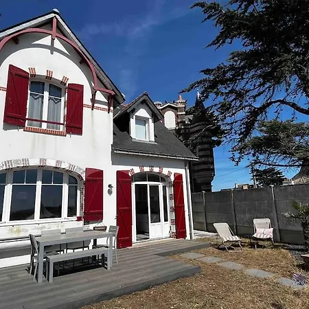 Casa de Férias Pornichétine Pour 8 Personnes Face à L'océan Et à 100m Du Marché Pornichet